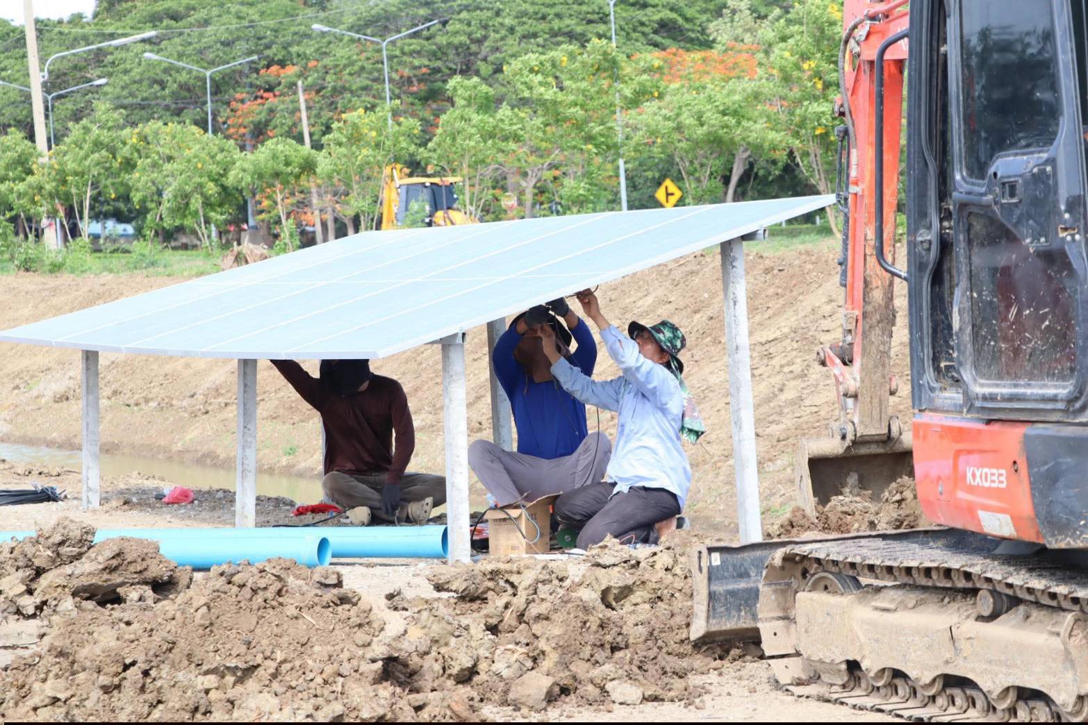 title - เลขาธิการสำนักงานการปฏิรูปที่ดินเพื่อเกษตรกรรม ลงพื้นที่ตรวจความพร้อมการจัดเตรียมงานกิจกรรมจิตอาสา กระทรวงเกษตรและสหกรณ์ เนื่องในโอกาสวันเฉลิมพระชนม์พรรษา สมเด็จพระนางเจ้าสุทิดา พัชรสุธาพิมลลักษณ พระบรมราชินี ในวันที่ 23 มิถุนายน 2569
